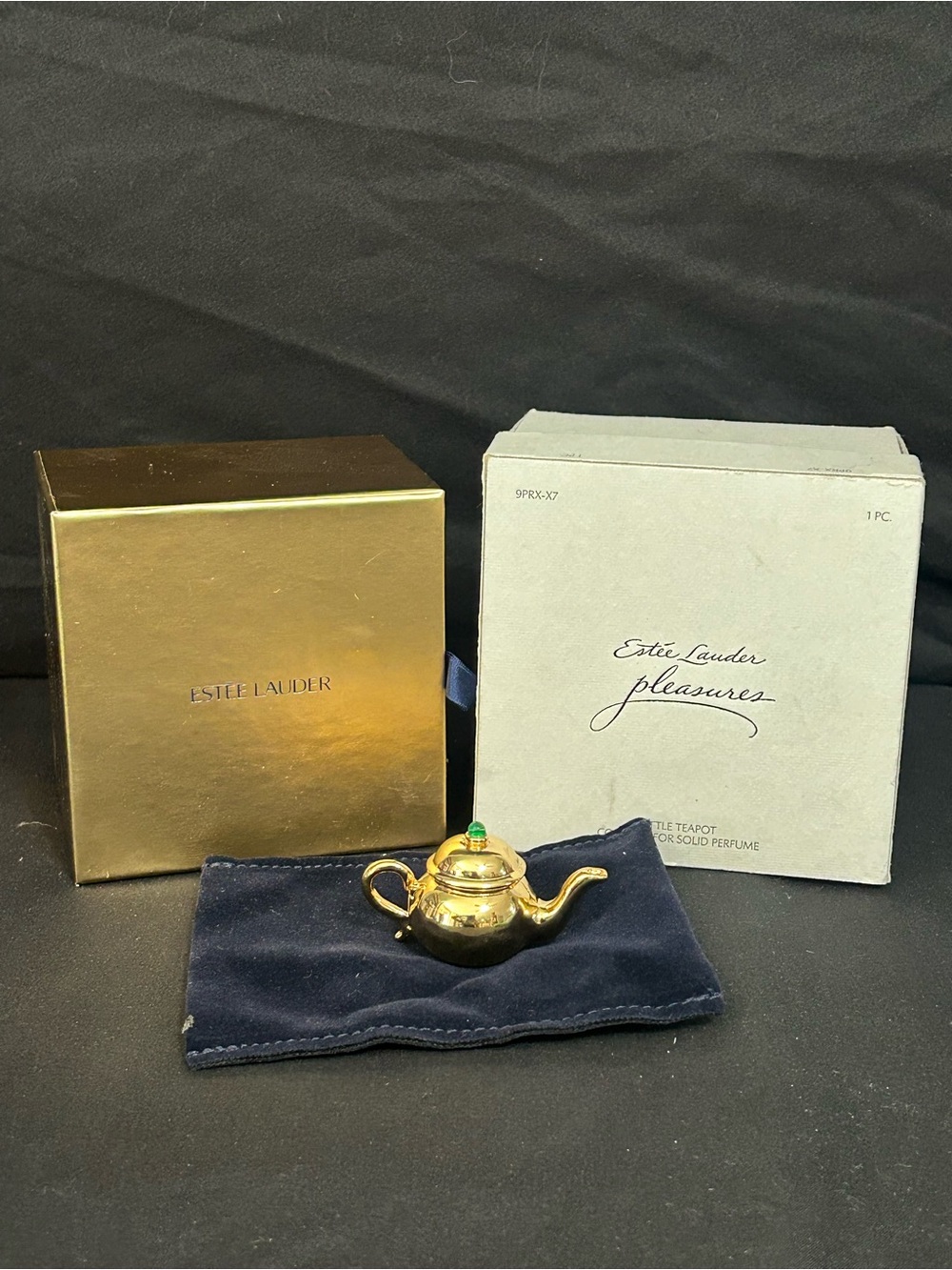 ESTÉE LAUDER PLEASURES LITTLE TEAPOT SOLID PERFUME COMPACT – 2007